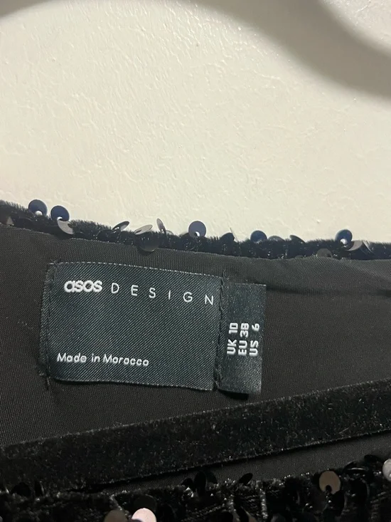 ASOS Design Sequin Gown - Picture 6 of 8